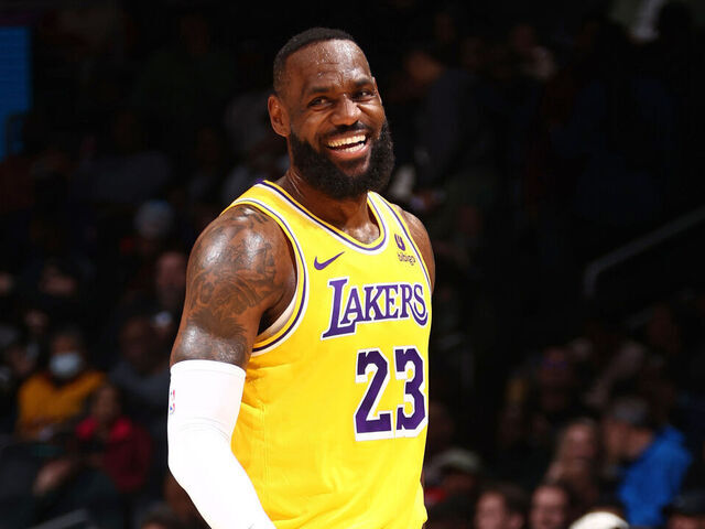LeBron to Sign 2-Year, $104M Max Deal with Lakers - Seasports
